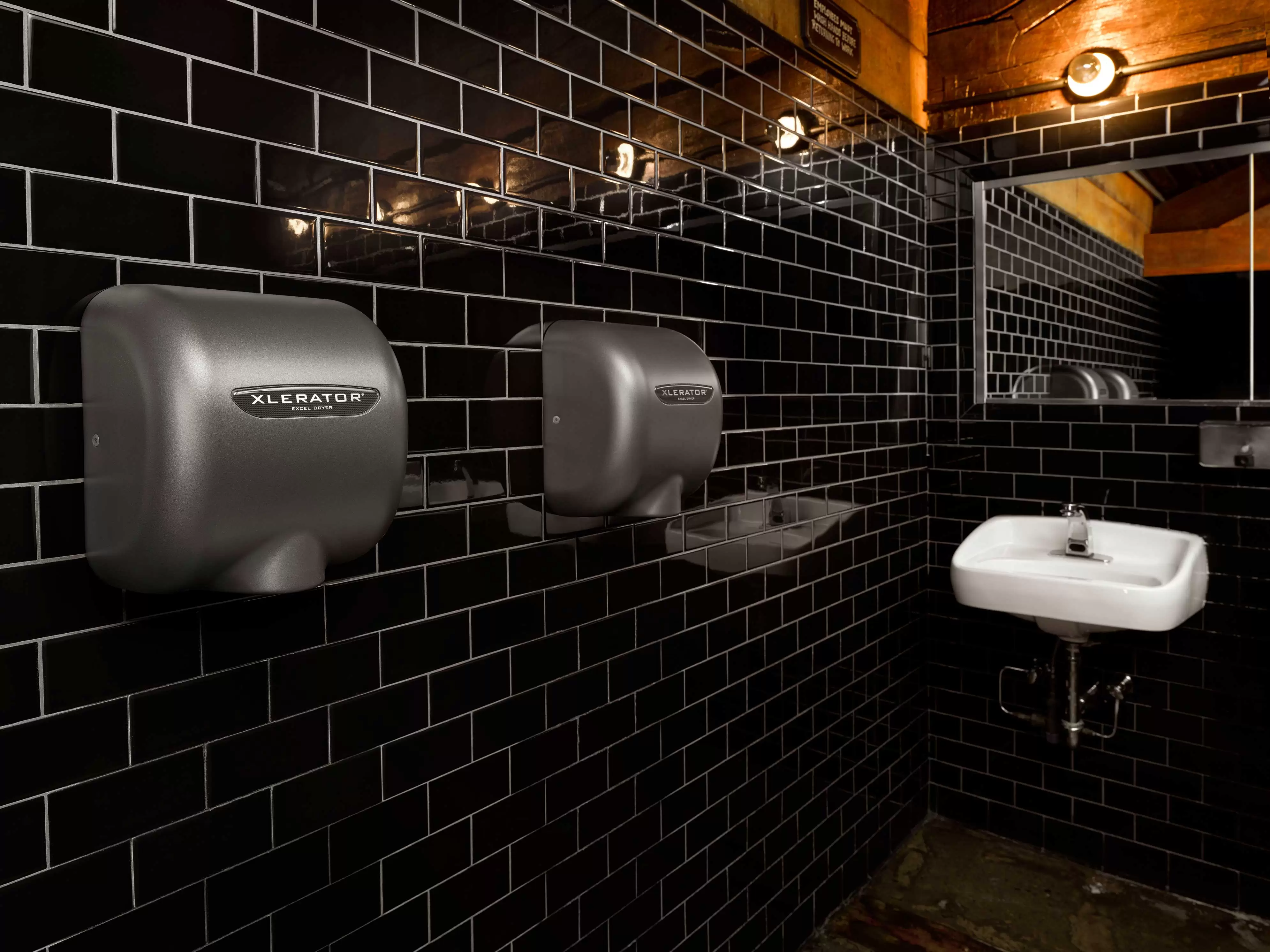 xlerator eb baños